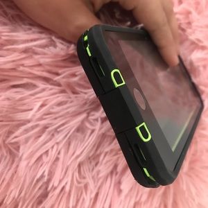 LifeProof Accessories - Black & Green LIFEPROOF Brand Case IPhone 7 LifeProof Accessories - Black & Green LIFEPROOF Brand Case IPhone 7